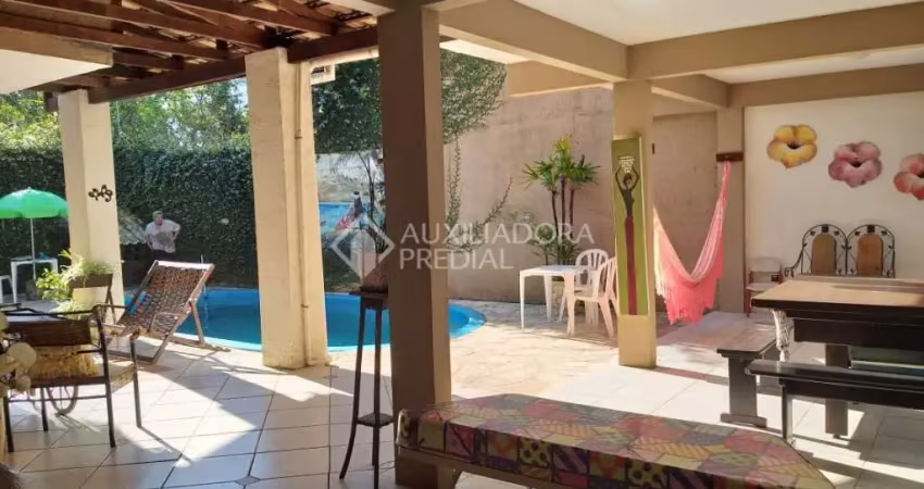 Casa com 6 quartos à venda na Servidão Revoar das Perdizes, 344, Campeche, Florianópolis