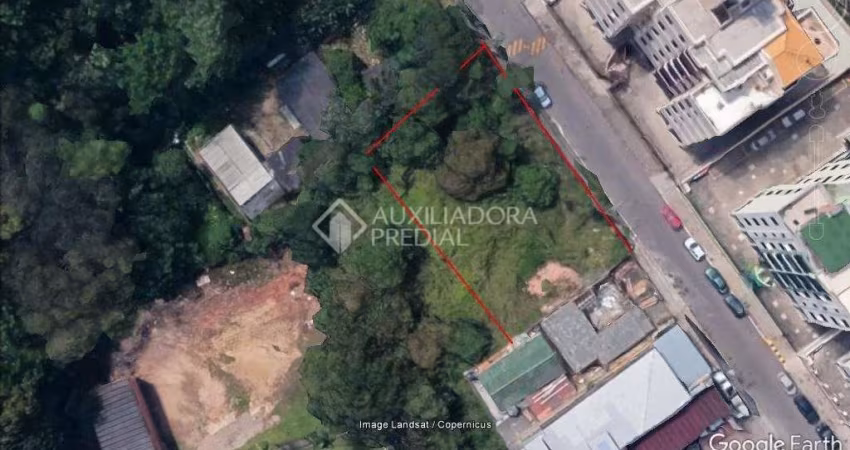 Terreno à venda na Rua Visconde de Cairú, 1, Estreito, Florianópolis