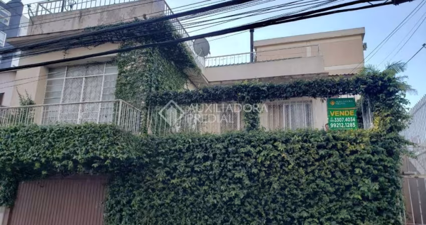 Casa com 4 quartos à venda na Rua Olavo Bilac, 394, Nossa Senhora de Fátima, Santa Maria