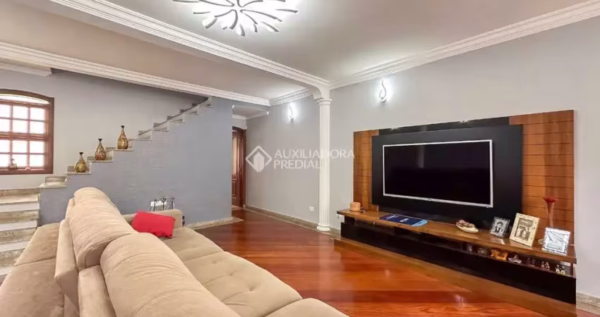 Casa com 3 quartos à venda na Rua Luiz Secondo Batistini, 27, Nova Petrópolis, São Bernardo do Campo