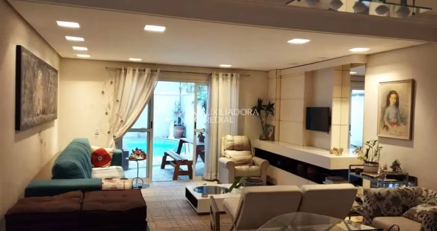 Casa com 4 quartos à venda na Avenida Wallace Simonsen, 804, Nova Petrópolis, São Bernardo do Campo