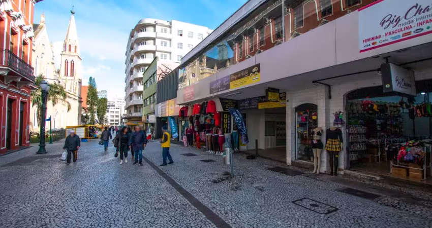 Barracão / Galpão / Depósito com 1 sala para alugar na Rua José Bonifácio, 69, Centro, Curitiba