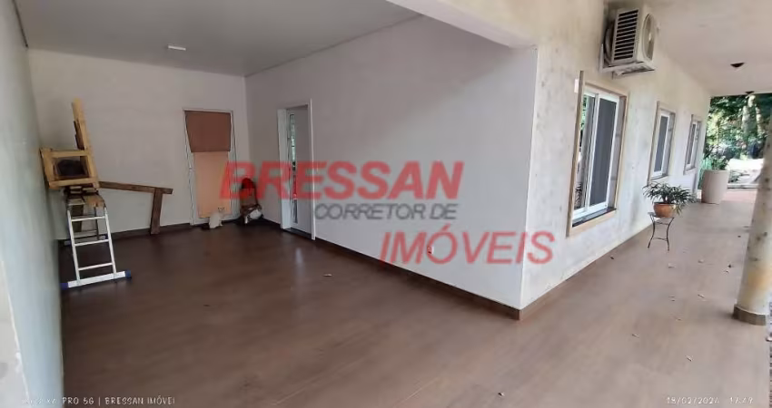 Belíssima casa com 160 MTS  na área rural de Cascavel PR