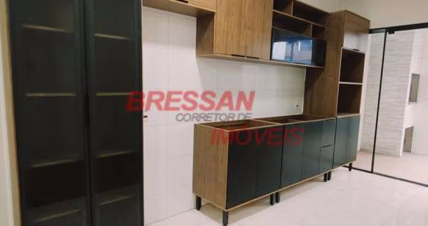 Vendo casa nova com cozinha planejada mesa de seis cadeiras cama box guarda-ro