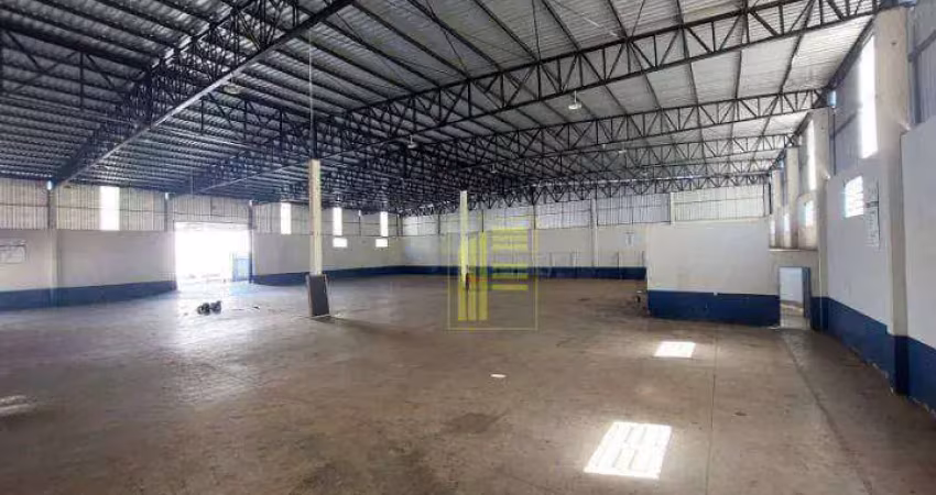 Barracão para locação com 2.000 m², com 5 docas, próximo a rodovia whashington luiz.