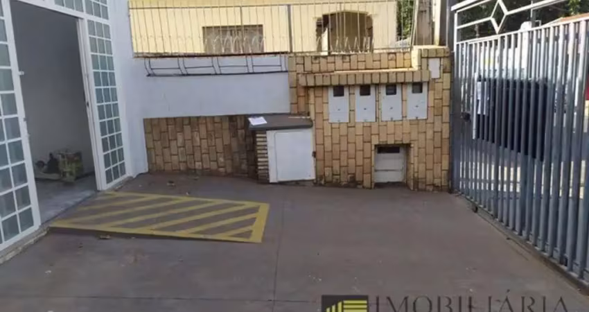 Salão comercial para locação no boa vista com 02 banheiros.