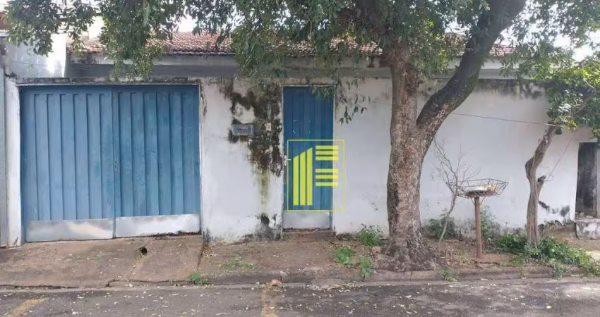 Casa para locação no joão paulo com 02 quartos e 02 vagas de garagem.