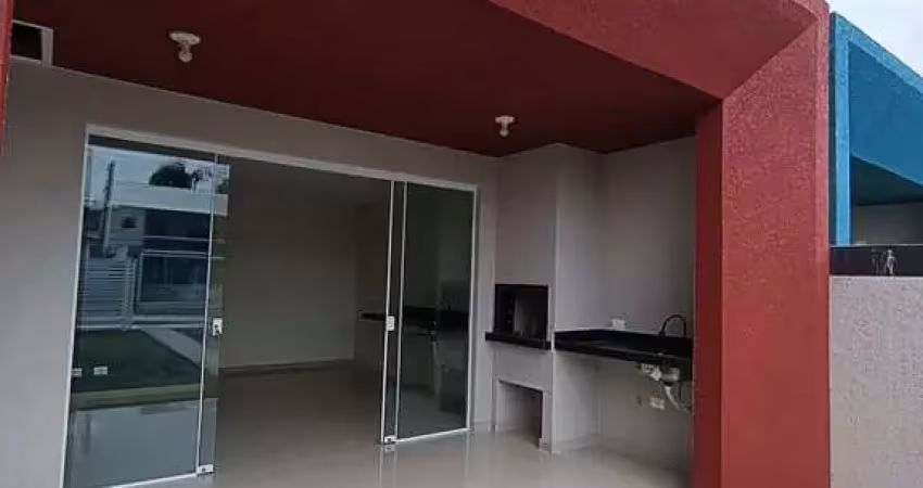 Casa nova à poucos passos do mar, balneário perequê em matinhos/pr