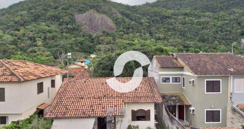 Casa com 4 dormitórios , 2 suítes à venda, 160 m² por R$ 830.000 - Cafubá - Niterói/RJ