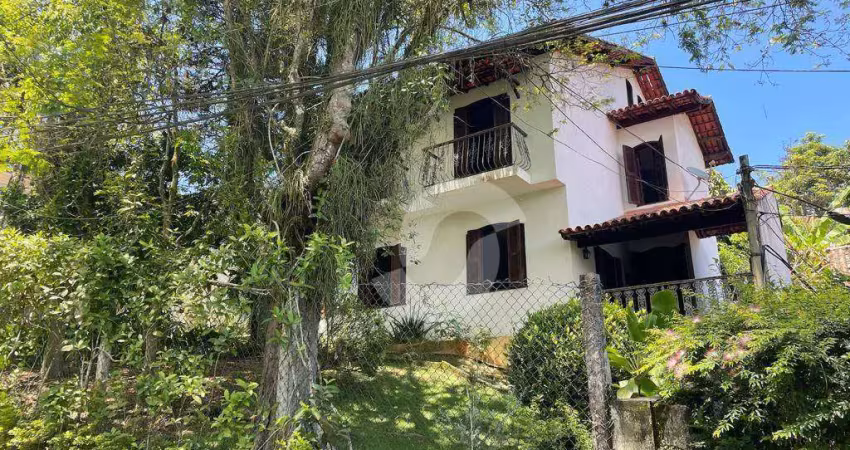 Casa de 4 quartos em Condominio Fechado