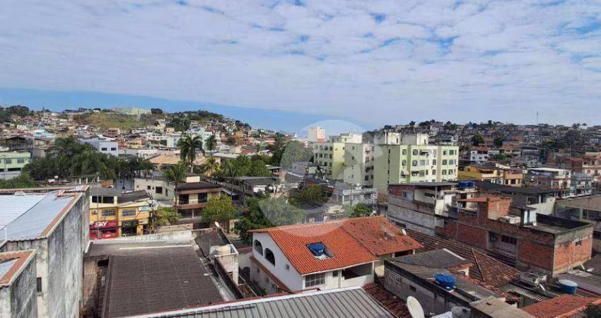 Casa com 2 quartos e garagem coberta