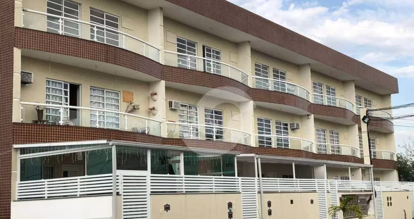 Apartamento com 2 dormitórios à venda, 70 m² por R$ 260.000,00 - Trindade - São Gonçalo/RJ
