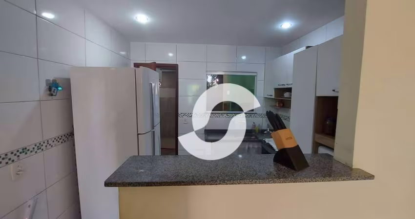 Casa com 2 dormitórios à venda, 58 m² por R$ 280.000,00 - São José do Imbassaí - Maricá/RJ