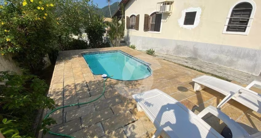 Casa com 2 dormitórios à venda, 110 m² por R$ 750.000,00 - Itaipu - Niterói/RJ