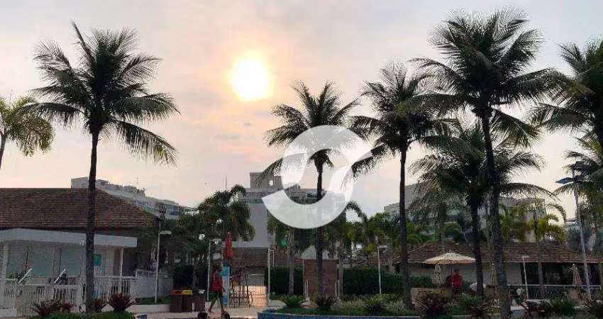 Camboinhas! Residencial Oásis Resort! Lindo apartamento de 4 quartos com 2 vagas!