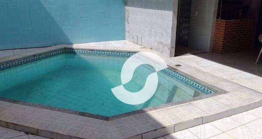 Casa com 5 dormitórios à venda, 200 m² por R$ 900.000,00 - Itaipu - Niterói/RJ