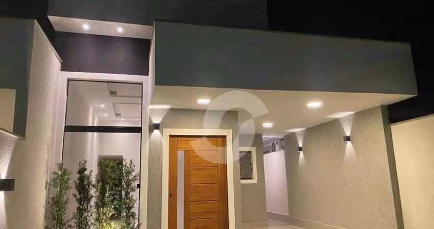 Casa com 3 dormitórios, suíte, piscina 10 min. praia andando à venda, 122 m² por R$ 680.000 Maricá.