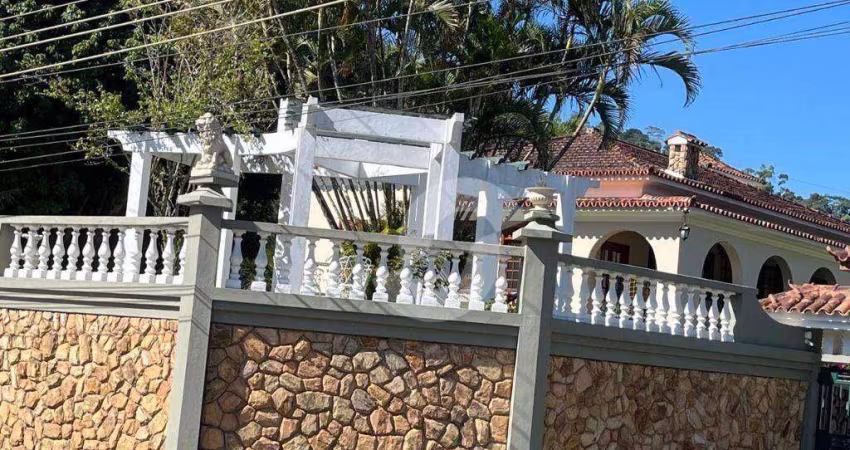 Sítio à venda, piscina casa hóspedes e caseiro 10600 m² por R$ 3.200.000  Rio Claro/RJ
