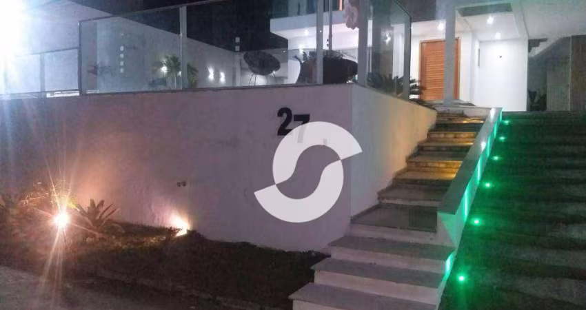 Casa de Alto Padrão em Condomínio Fechado!