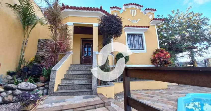 Casa com 3 dormitórios à venda, 309 m² por R$ 700.000,00 - Largo do Barradas - Niterói/RJ