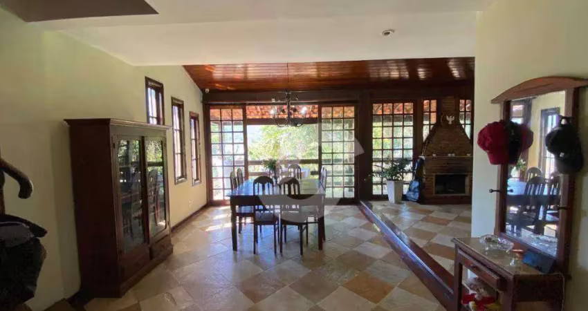 Casa com 3 dormitórios à venda, 198 m² por R$ 893.000,00 - Itaipu - Niterói/RJ