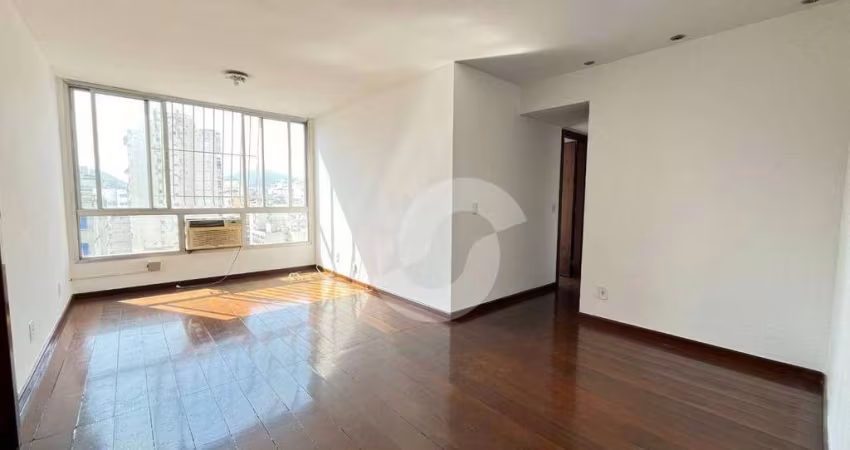 Apartamento miolo de Icaraí, vista livre, sol da manhã, 2 qts com suíte, e dependência completa!