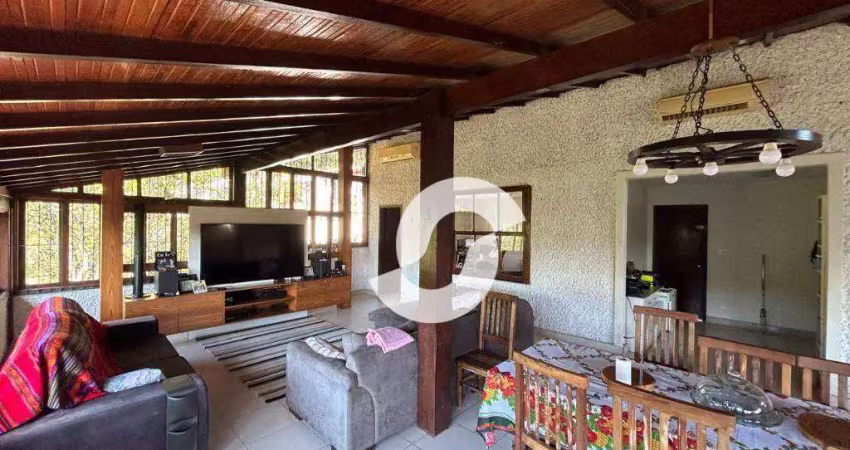 Pendotiba! Aconchegante casa junto a natureza com 4 dormitórios à venda, 600 m² por R$ 1.475.000,00 - Mata Paca - Niterói/RJ