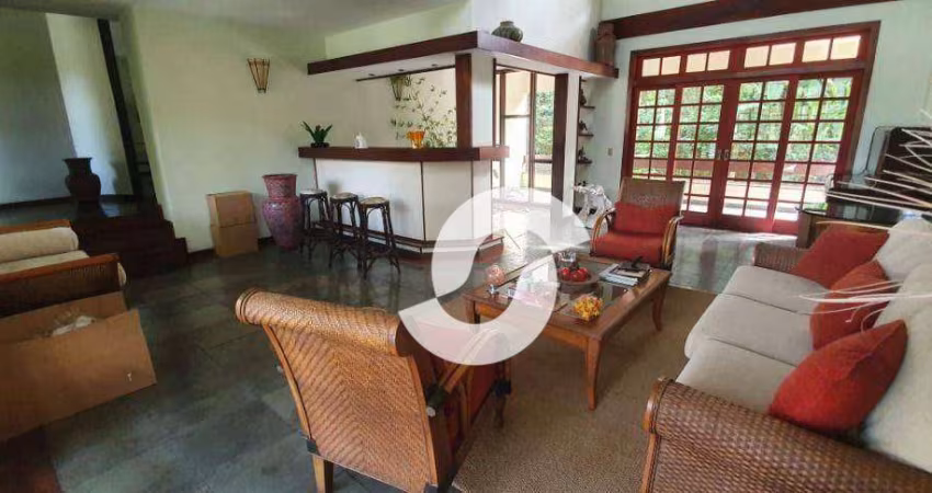 Casa com 5 dormitórios à venda, 381 m² por R$ 2.700.000,00 - Itaipu - Niterói/RJ