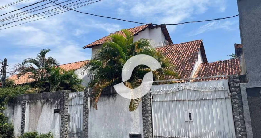 Casa com 2 dormitórios  e sótão à venda por R$ 825.000 - Piratininga - Niterói/RJ