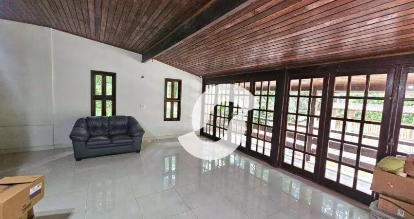 Casa com 5 dormitórios à venda, 325 m² por R$ 700.000,00 - Vila Progresso - Niterói/RJ