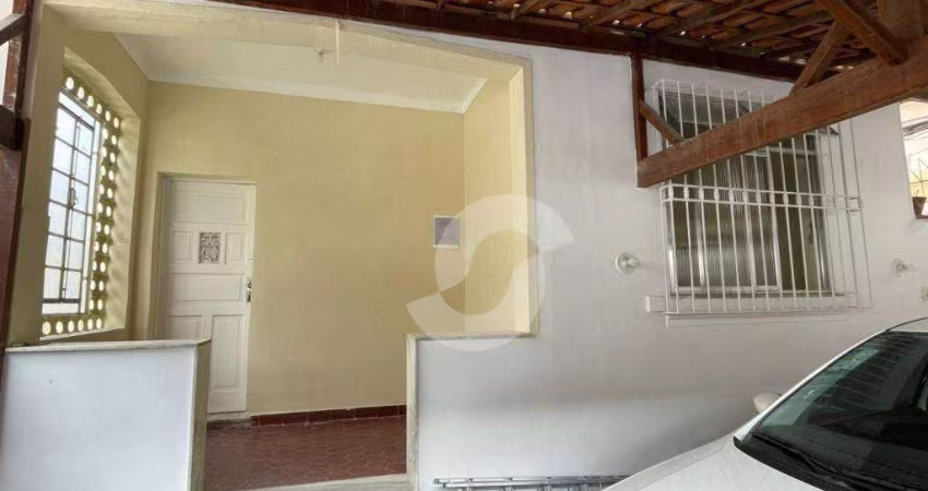 Oportunidade incrível para você! Casa de vila térrea ao lado do Horto  com 2 quartos e 2 vagas, à venda, 104 m² por R$ 374.000 - Fonseca - Niterói/RJ