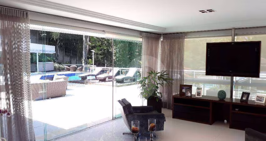 Paradisíaca Casa no Ubá Floresta com 4 suites lazer completo.