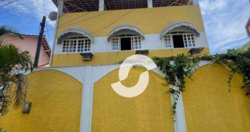 Exuberante casa com 3 quartos em 220m2 de area construida - São Francisco - Niterói - 1.558 mil
