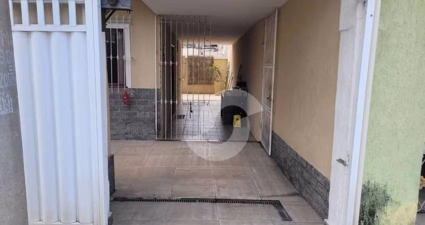 Casa dois dormitórios, suíte, varanda!