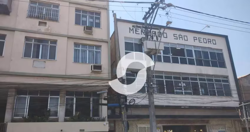 Apartamento com 1 dormitório à venda, 49 m² por R$ 200.000,00 - Centro - Niterói/RJ