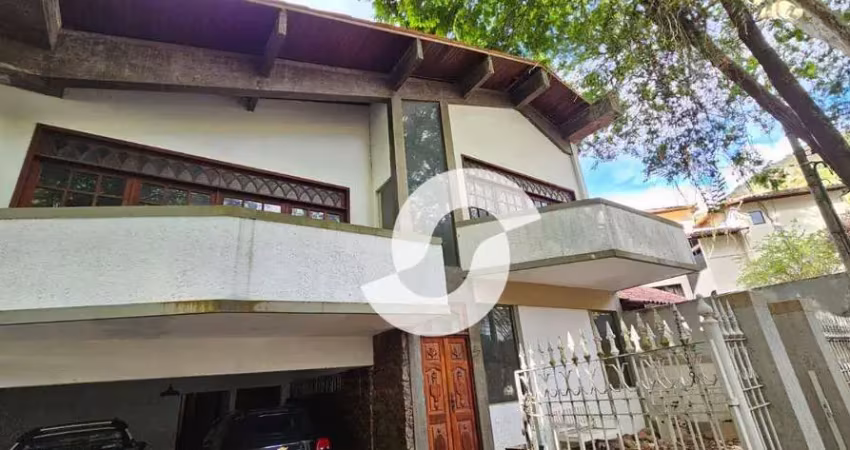 Casa com 5 dormitórios à venda, 194 m² por R$ 1.570.000,00 - Charitas - Niterói/RJ