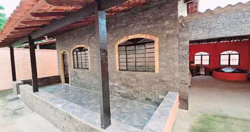 Casa com 2 dormitórios à venda, 50 m² por R$ 335.000,00 - Colubande - São Gonçalo/RJ