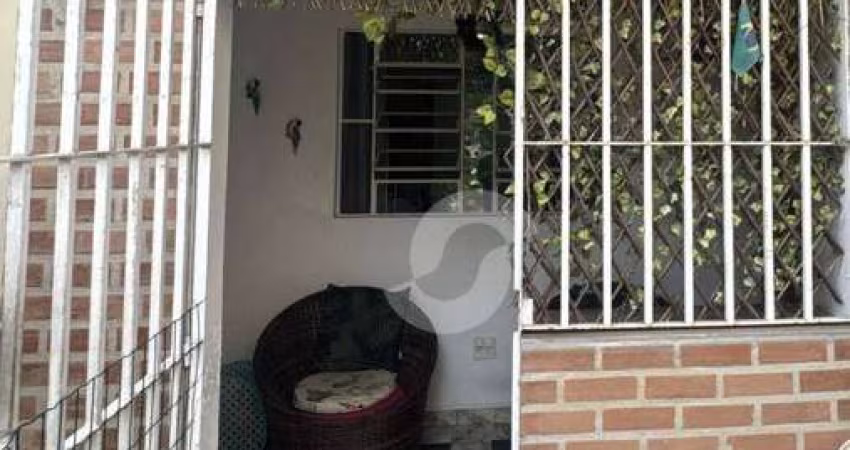 Casa com 2 dormitórios à venda, 110 m² por R$ 420.000,00 - São Francisco - Niterói/RJ