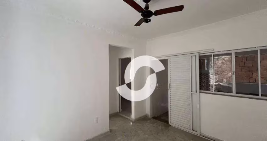 Casa com 2 quartos à venda na Rua Manuel Serrão, 650, Pião, São Gonçalo