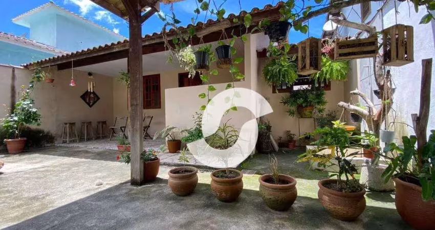 Casa com 2 dormitórios à venda, 125 m² por R$ 250.000,00 - Várzea das Moças - Niterói/RJ