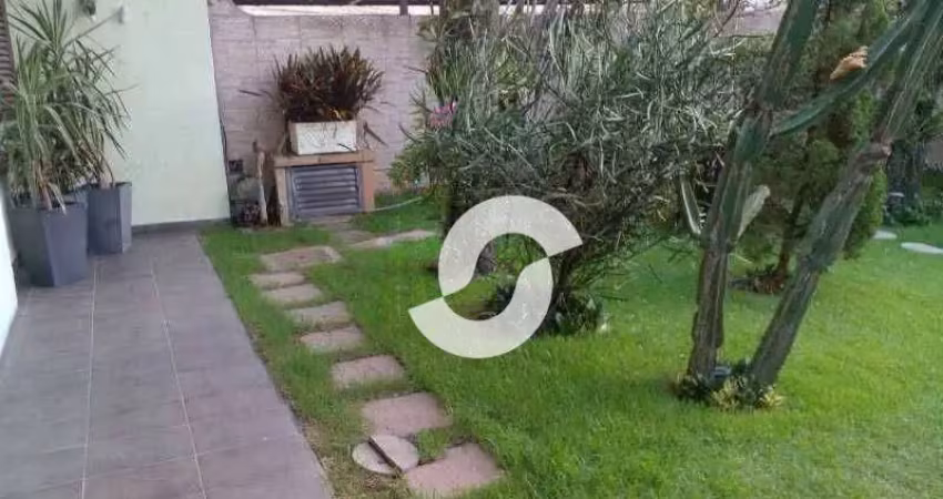 CASA DUPLEX ESPAÇOSA NO FONSECA – 5 QUARTOS, PISCINA E CHURRASQUEIRA!