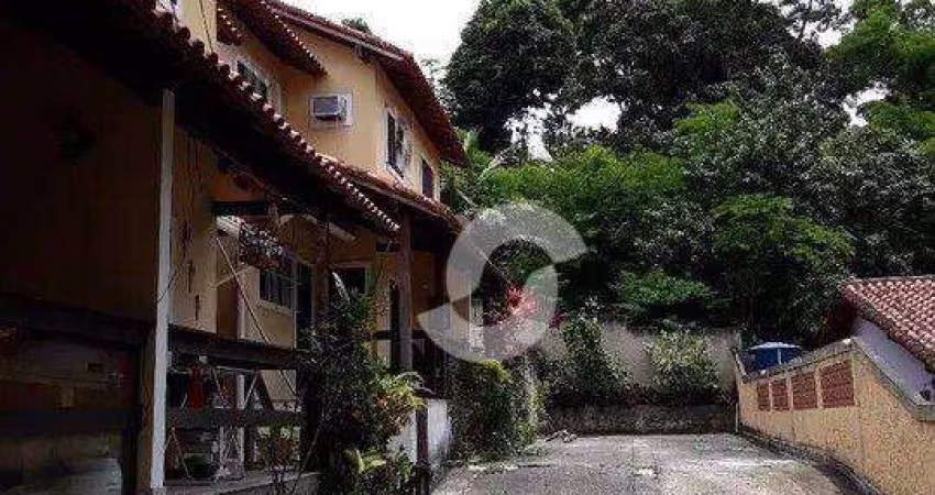 Casa com 2 dormitórios à venda, 76 m² por R$ 245.000,00 - Santa Bárbara - Niterói/RJ