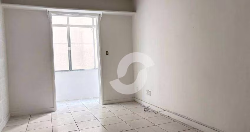 Apartamento com 2 dormitórios para alugar, 74 m² por R$ 3.454,41/mês - Centro - Niterói/RJ