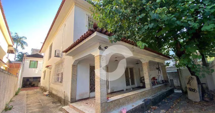 Casa com 4 dormitórios à venda, 300 m² por R$ 1.400.000,00 - São Francisco - Niterói/RJ