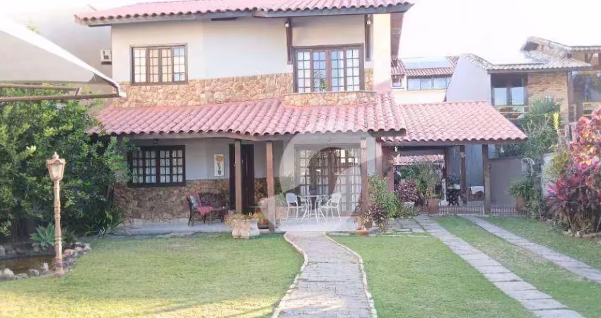 Casa com 3 quartos à venda na Rua Dom Hélder Camara, 469, Camboinhas, Niterói