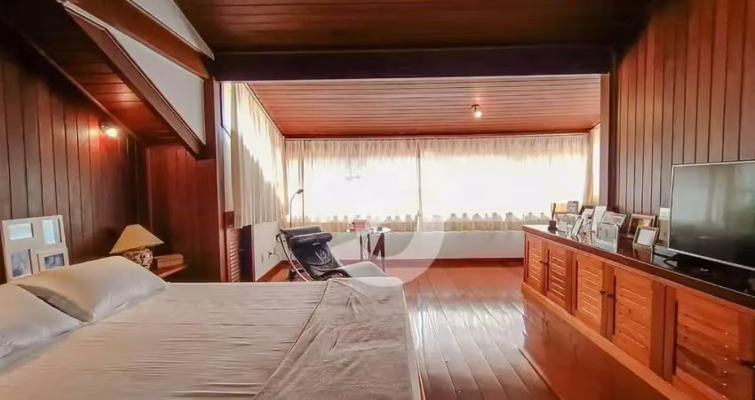 Mansão charmosa com 4 dormitórios + cômodo reversível à venda, mais de 300 m² por r$ 1.950.000 - são francisco - niterói/rj