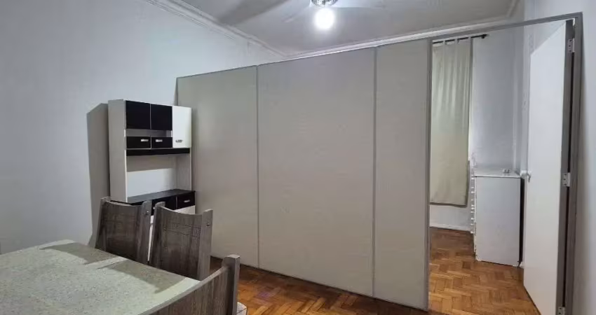 Centro - 2 quartos - excelente apartamento com 2 quartos 1 banheiro social, sala em 2 ambientes, cozinha, dependência. r$ 330.000