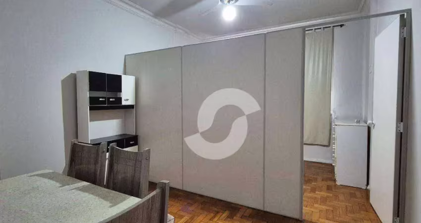 Centro - 2 quartos - excelente apartamento com 2 quartos 1 banheiro social, sala em 2 ambientes, cozinha, dependência. r$ 330.000