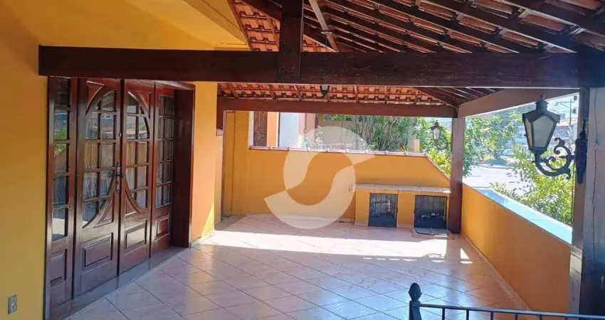 Linda casa duplex com 3 quartos, 2 suítes, varanda!