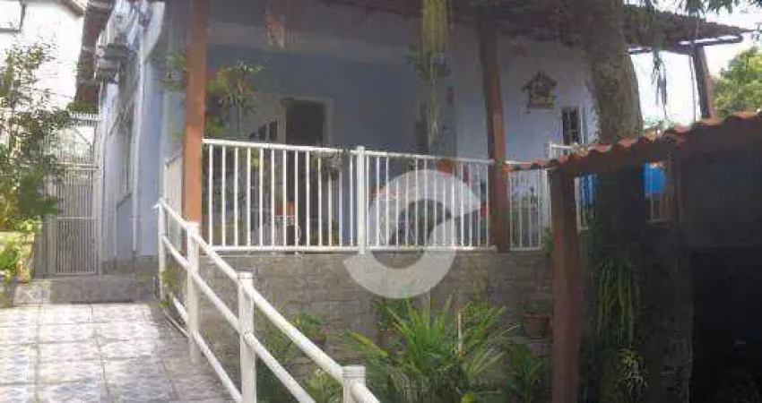 Ótima casa de 4 quartos sendo 3 suítes com 2 vagas em maria paula